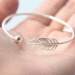 Elegant 925 sterling silver bracelet with leaf motif, a perfect accessory for stylish looks